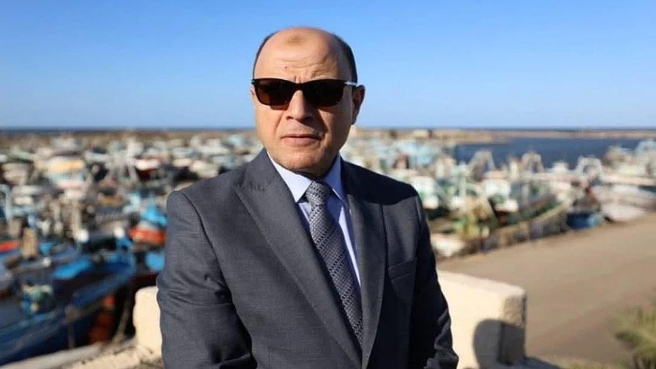 طقس سيئ.. توقف حركة الصيد والملاحة في ميناء البرلس والسواحل الشمالية